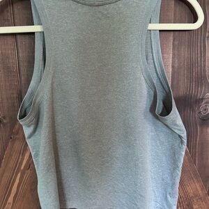 Vuori Gray Muscle Tee